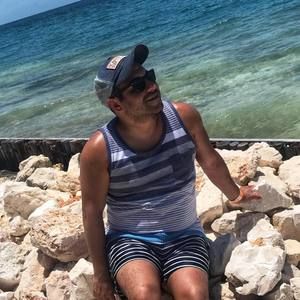 Meet your Posher, Henry